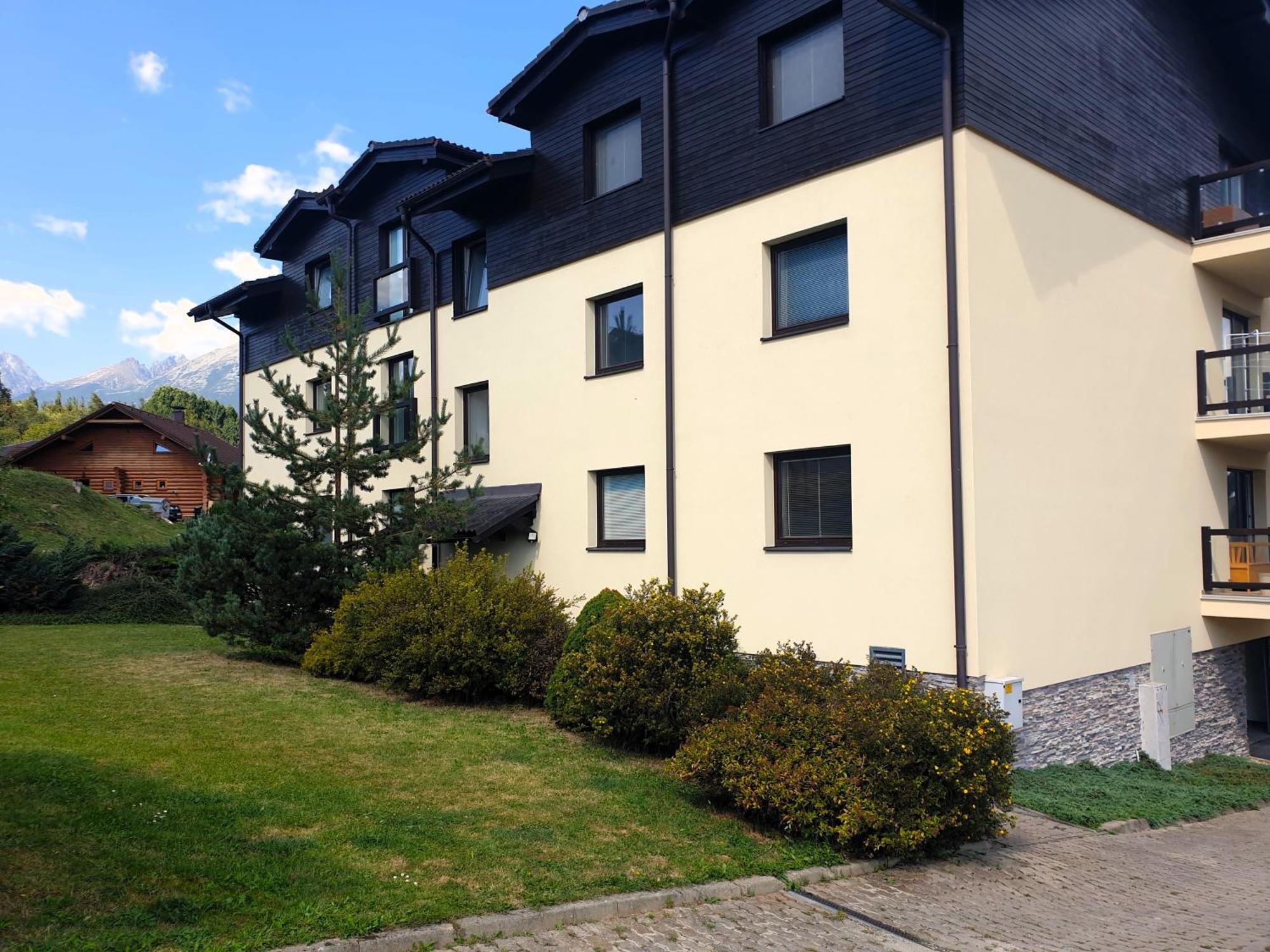 Apartman Slavkov Home & Parking Nová Lesná Exteriér fotografie