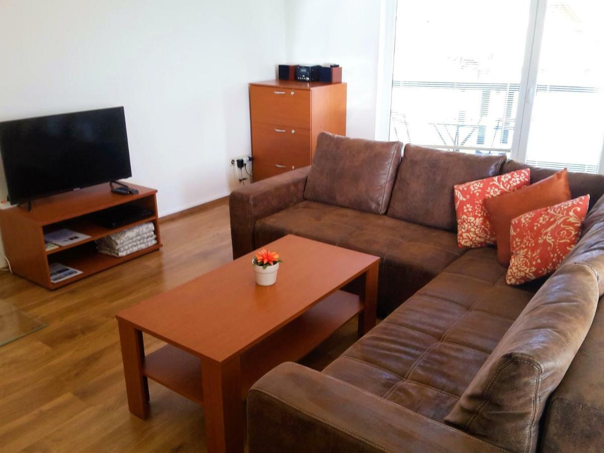 Apartman Slavkov Home & Parking Nová Lesná Exteriér fotografie